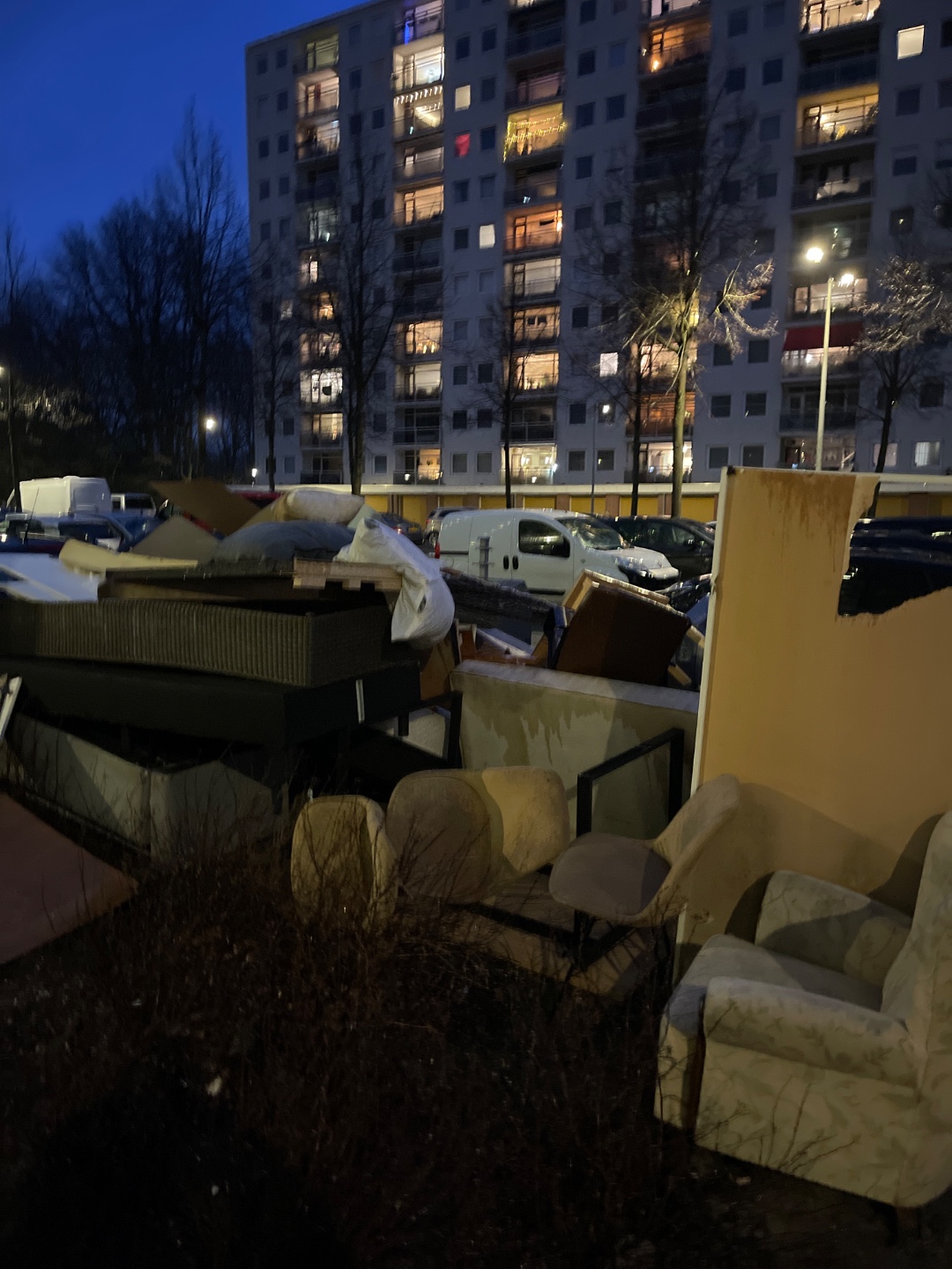 Big furniture, beds chairs and tables