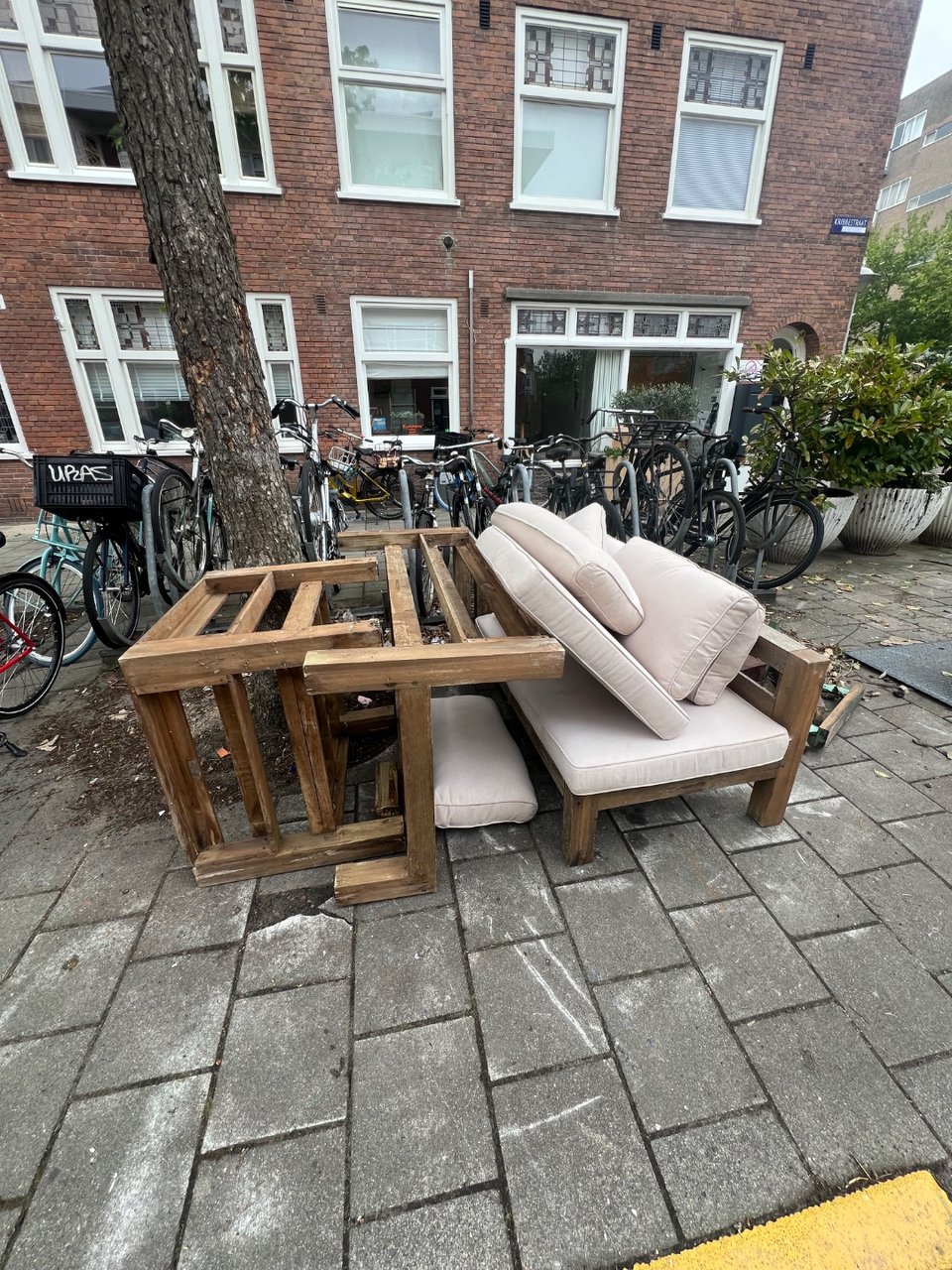 Bankstel voor buiten met kussens