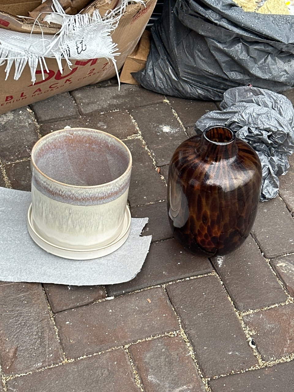 Nice plant pot + plate & vase