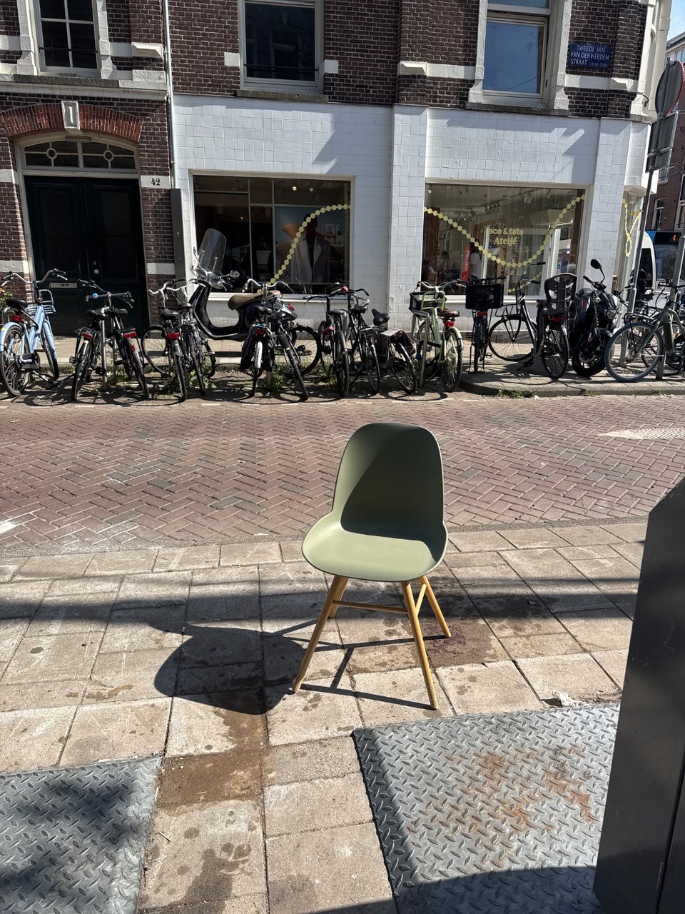 Chair looks brand new