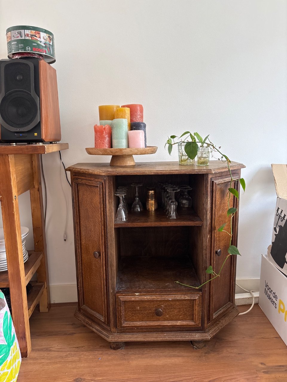 Side table / cabinet 

Kuipersstraat 63-II
