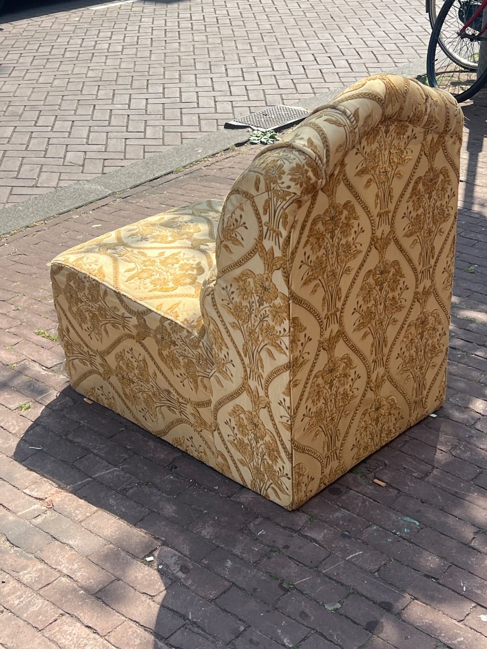 Right next to the Albert Heijn at Limburg van Stierum