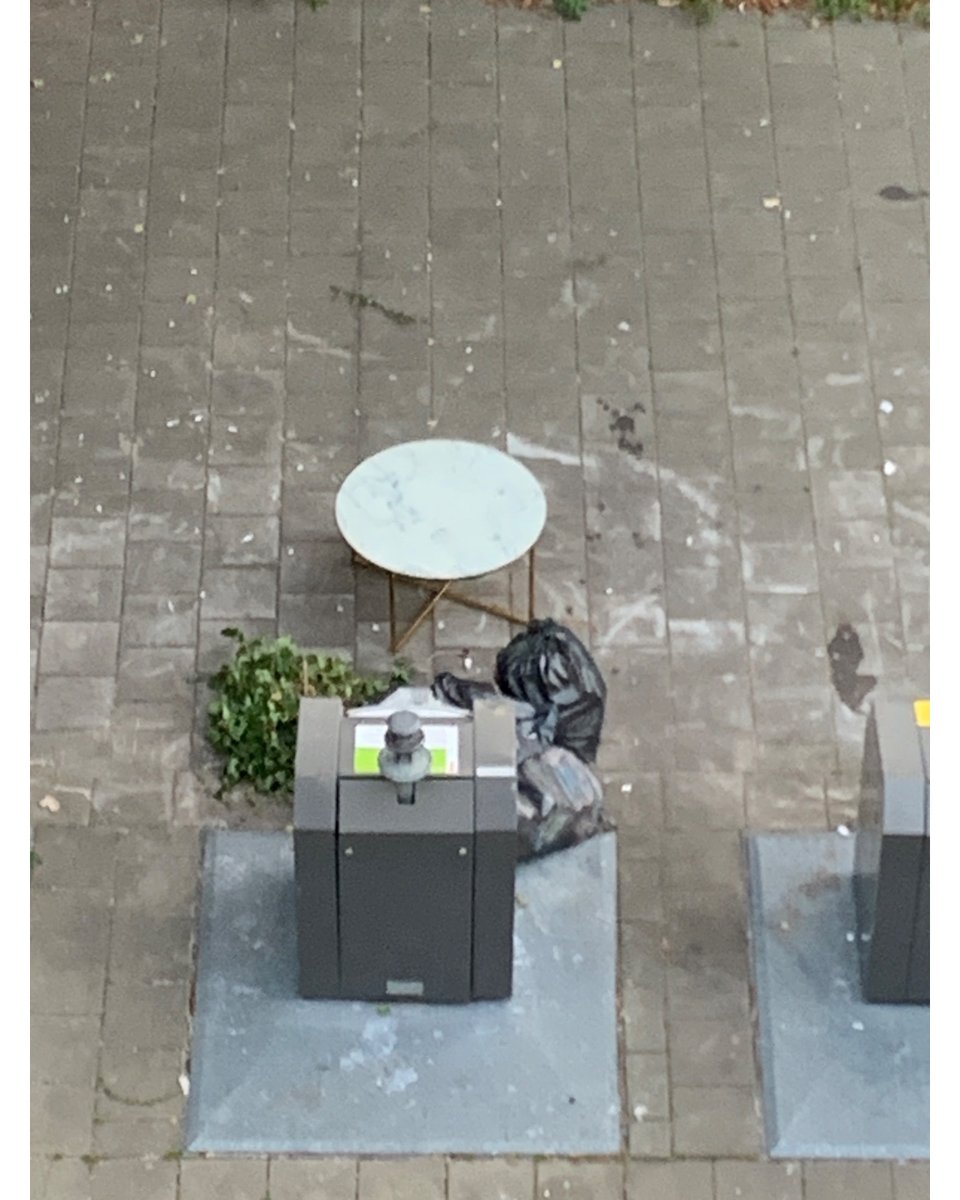 Salontafel met marmerenblad en gouden onderstel (sorry voor de slechte foto(