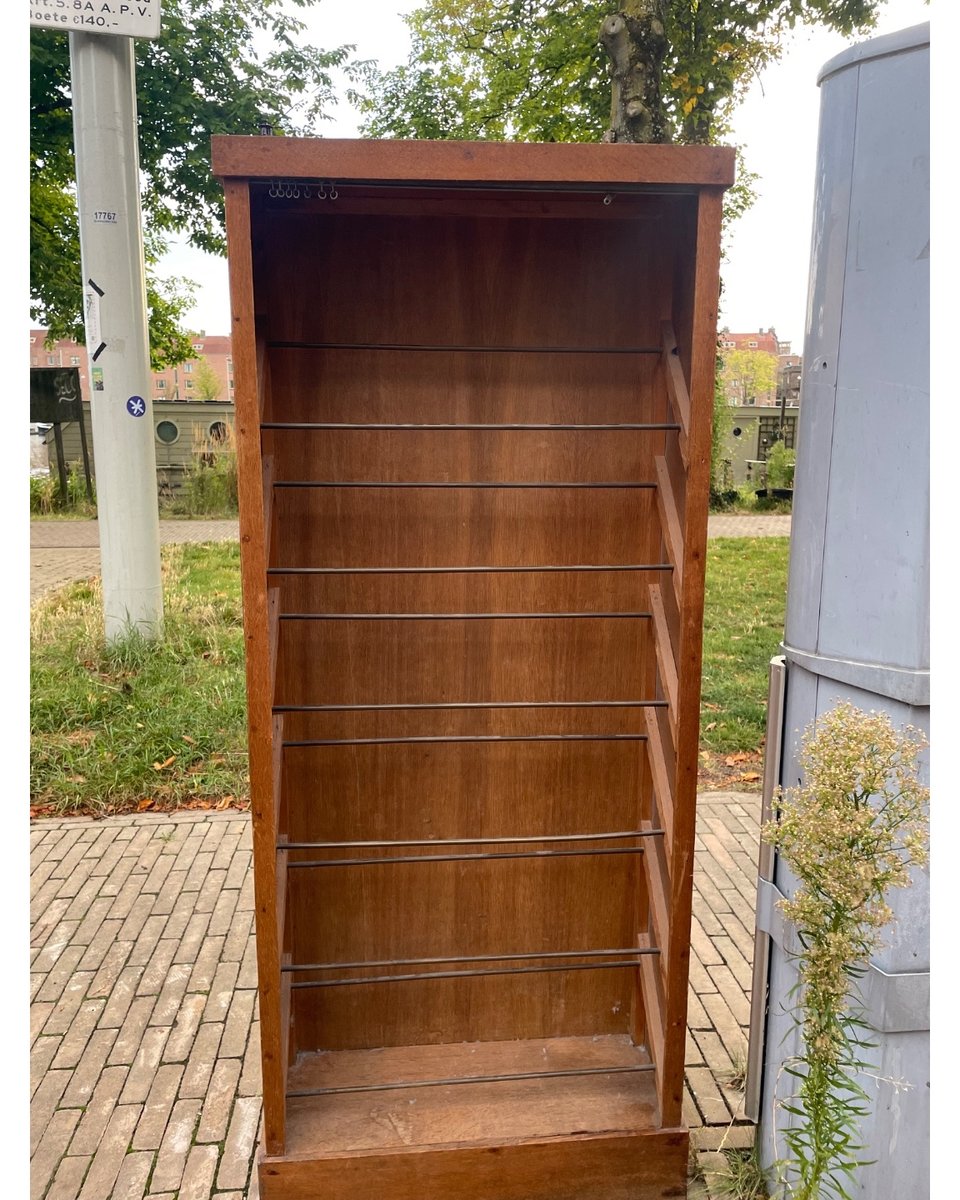 Kastje voor 👠 passen wel 20 paar hakken in!