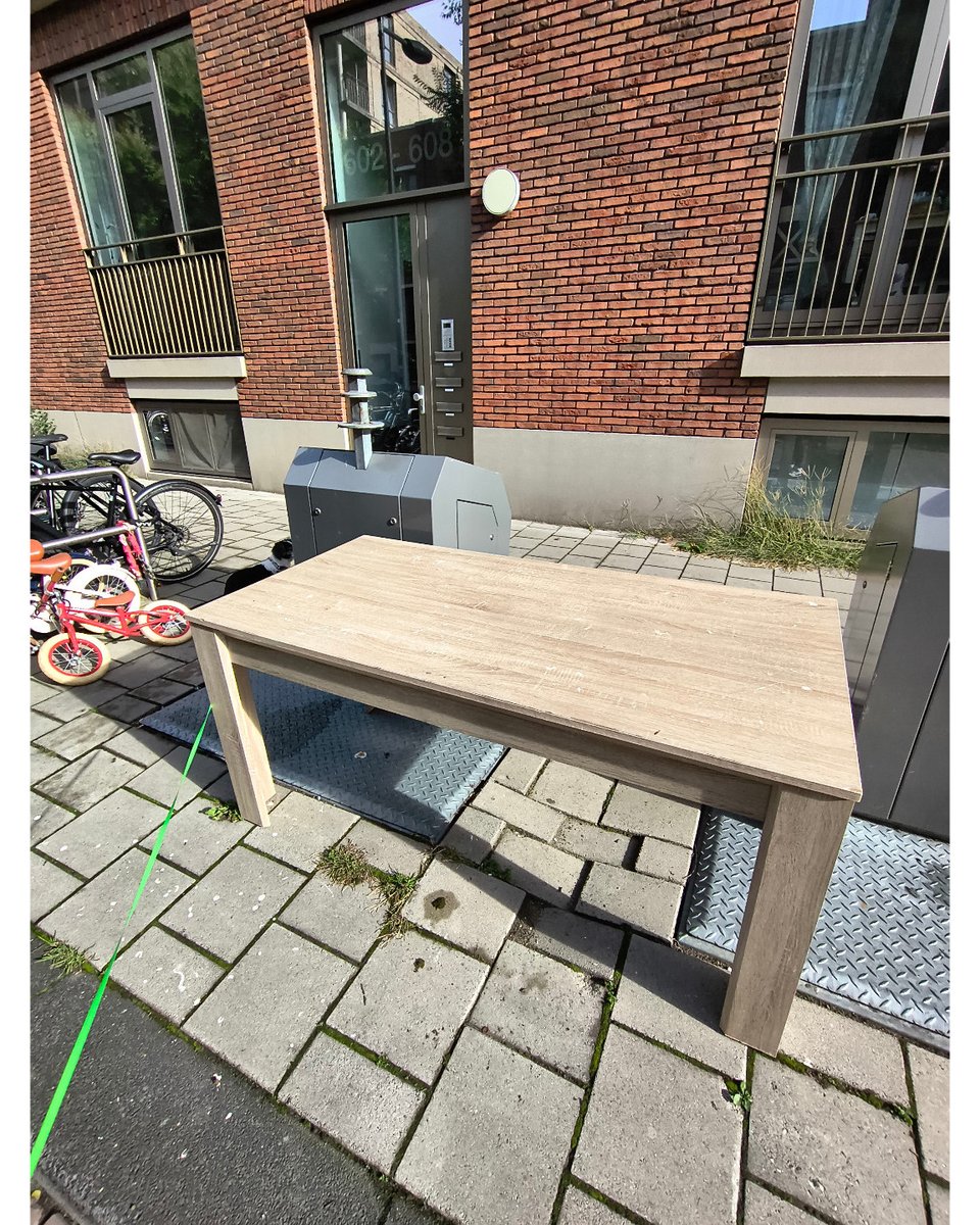 Dinner table. Surface is a bit worn off, but otherwise ok.