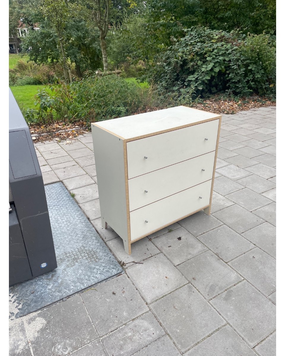Dresser in very good condition