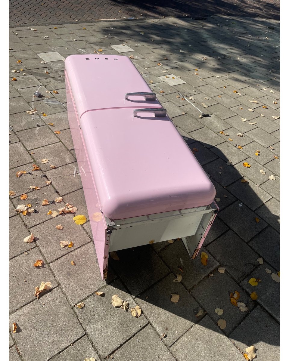 Grote SMEG ijskast, schoon van binnen, weet niet of hij nog werkt