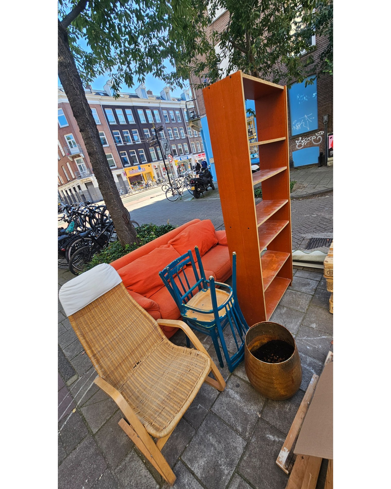 Some nice stuff at tweede jan steenstraat 41!