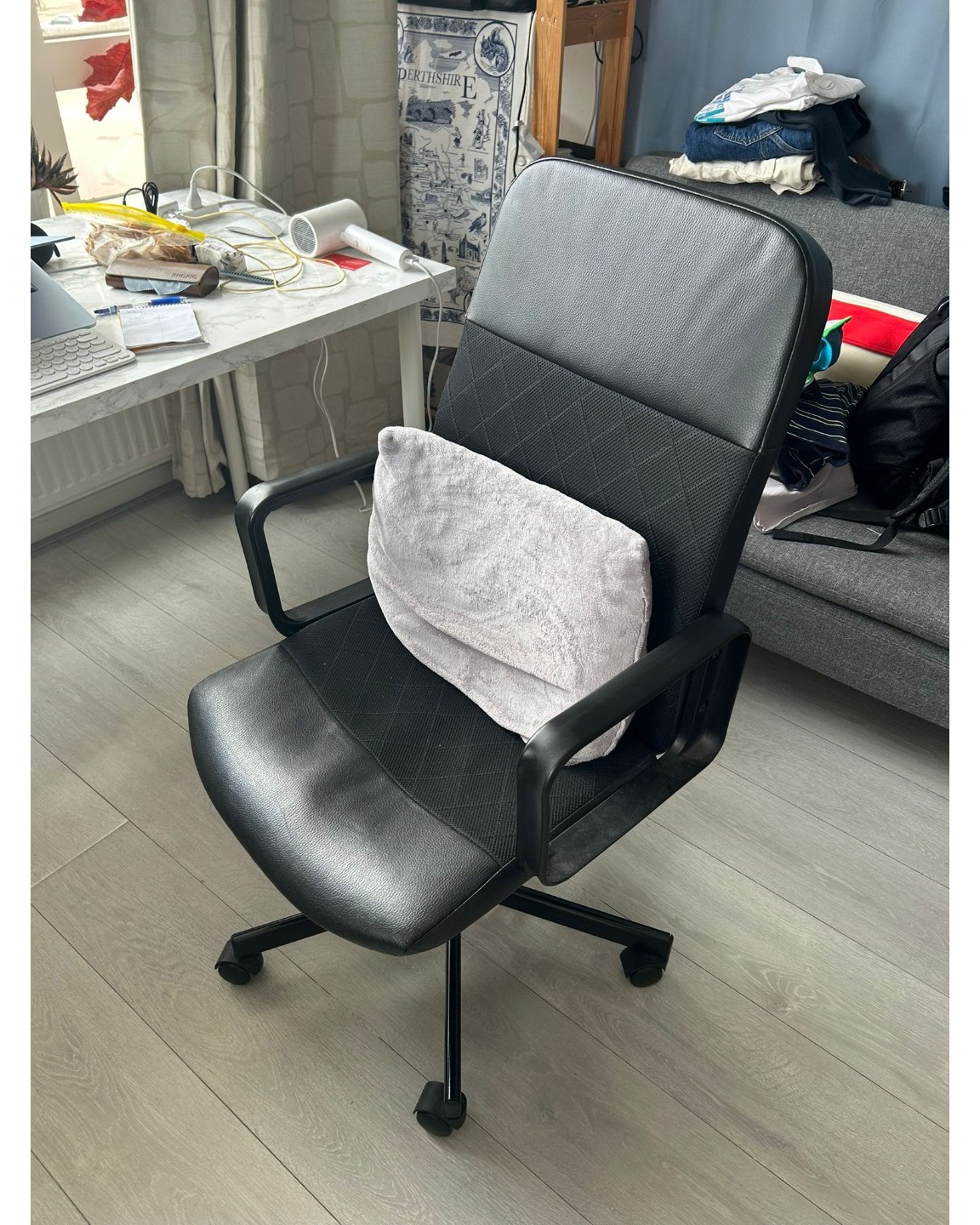 Ikea furniture to be picked up tomorrow (30 Sept) between 12-4pm at 1102TV. Office chair, white table, black side table, bed frame, slats, and mattress (140x200cm).
