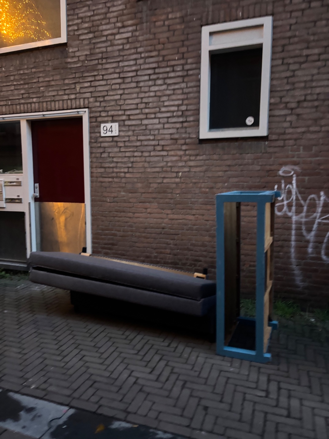 Table and couch in leidseplein