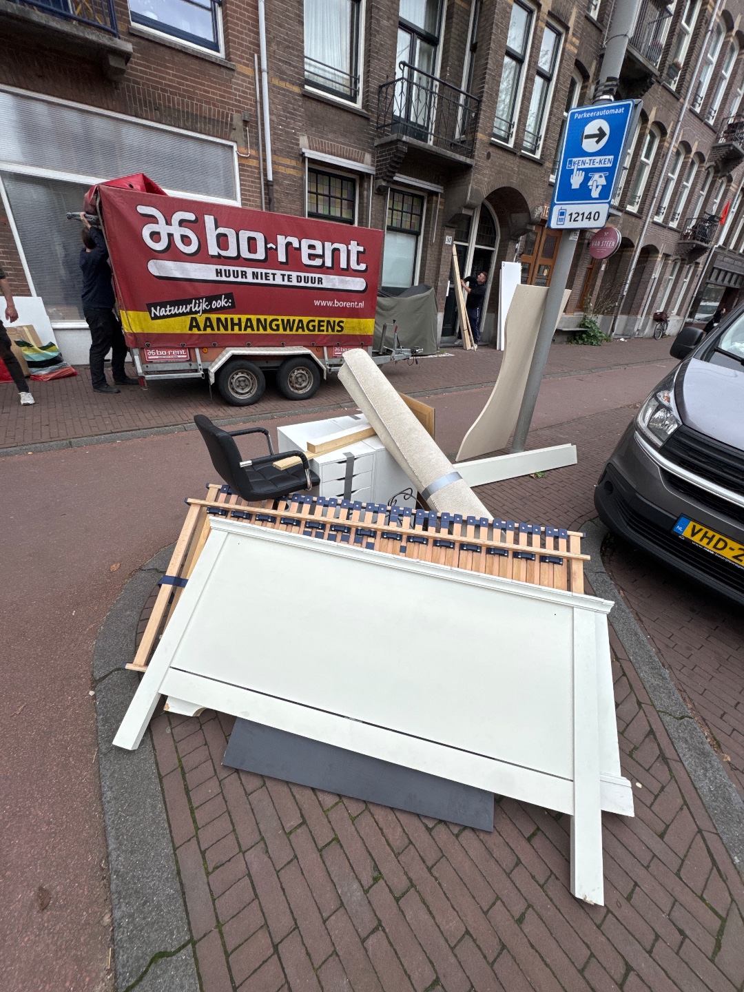 Mirro, desk drawer, bar chair