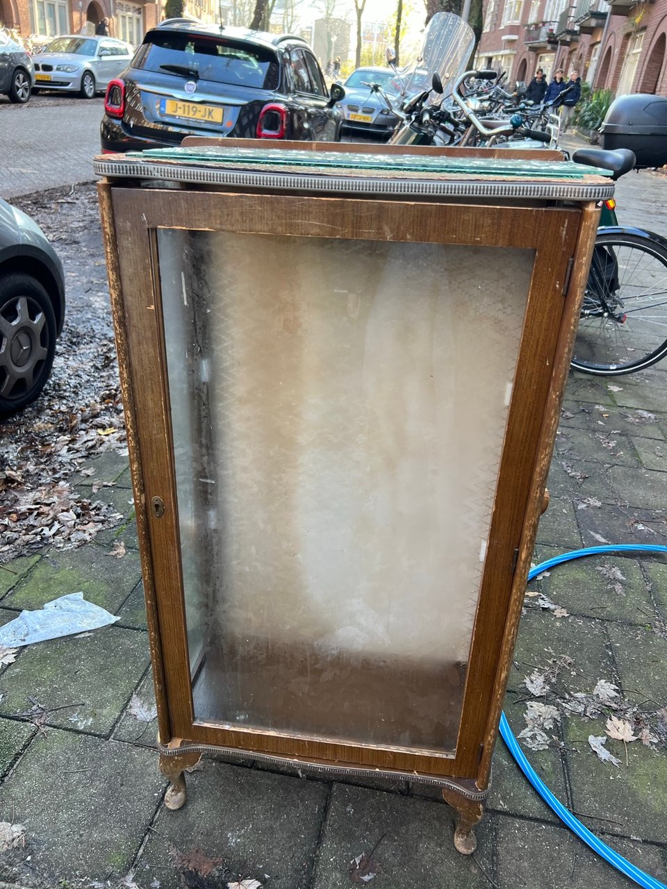 Vitrine kast en bed