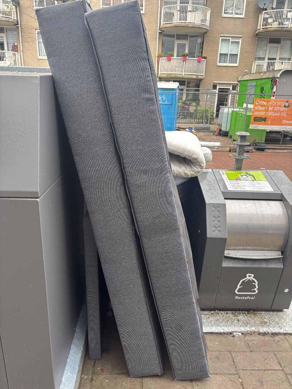 160x180 boxspring bed in good state