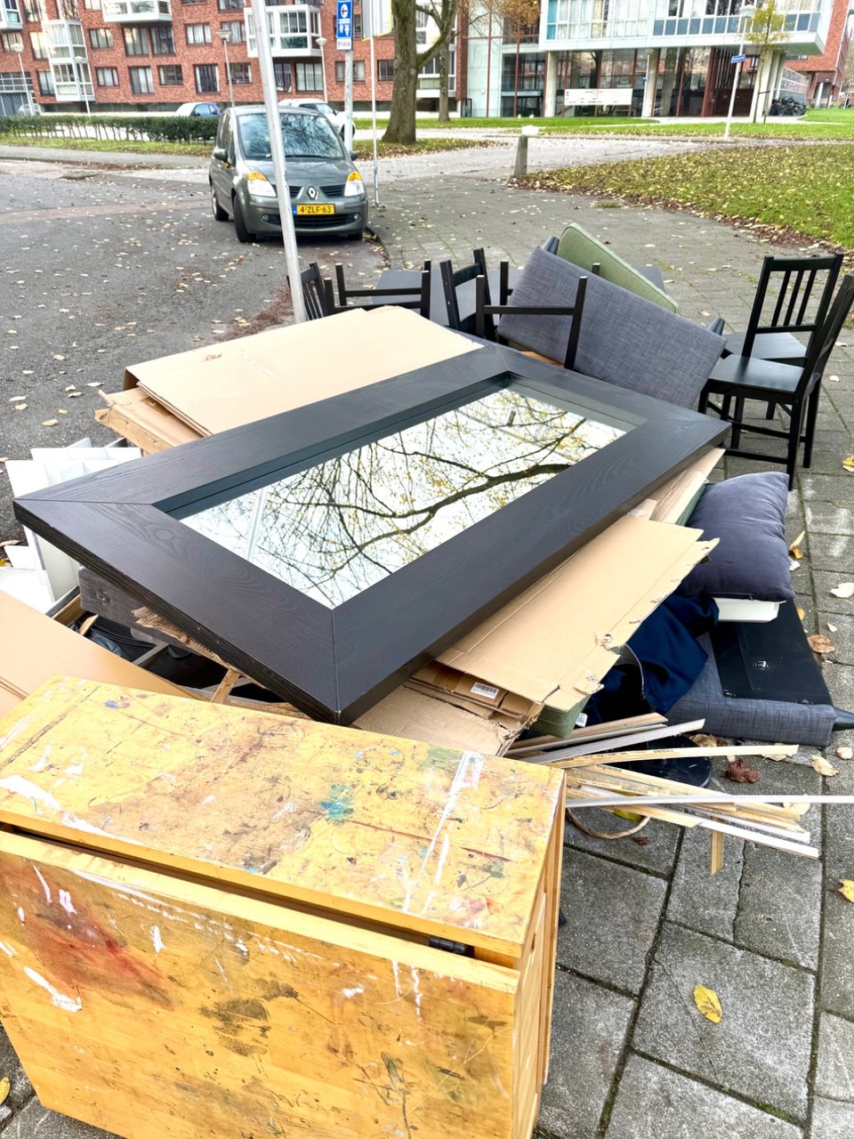 X10 black wooden chairs 
X1 sofa 
X1 big mirror 
X1 extendable table with draws