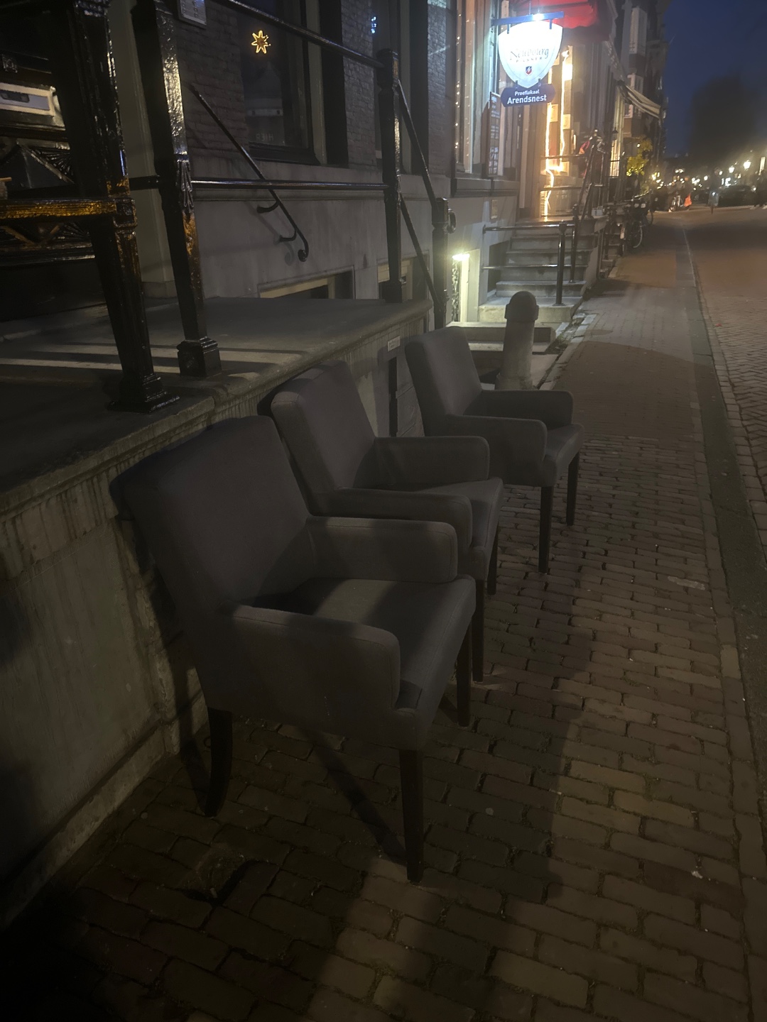 chairs in very good condition!