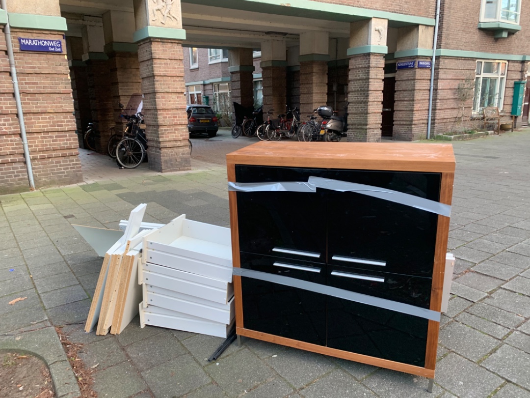 cabinet and coffee machine