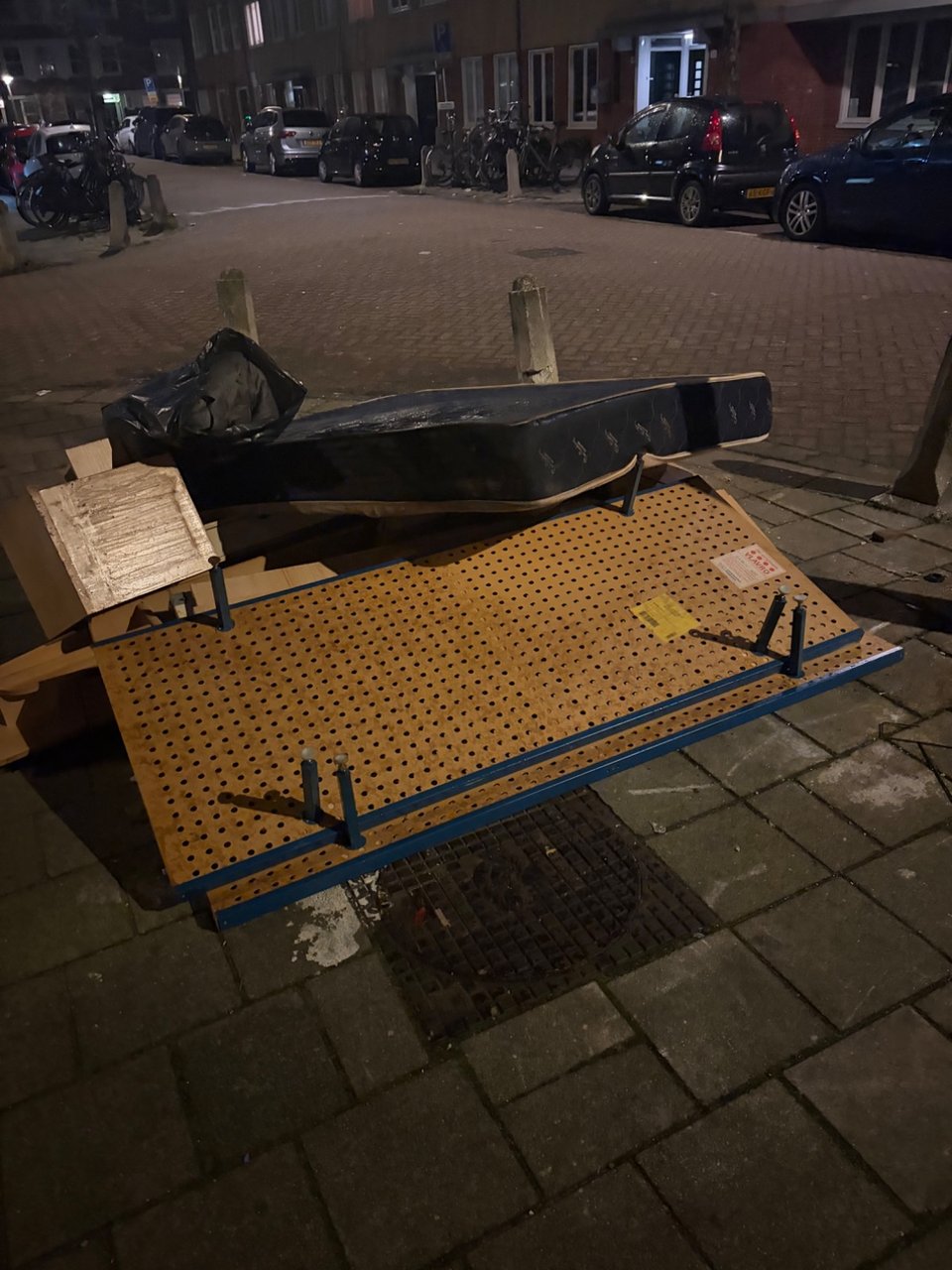 Blauw metalen bedframe