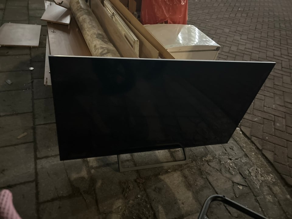 Tv, cable has been cut