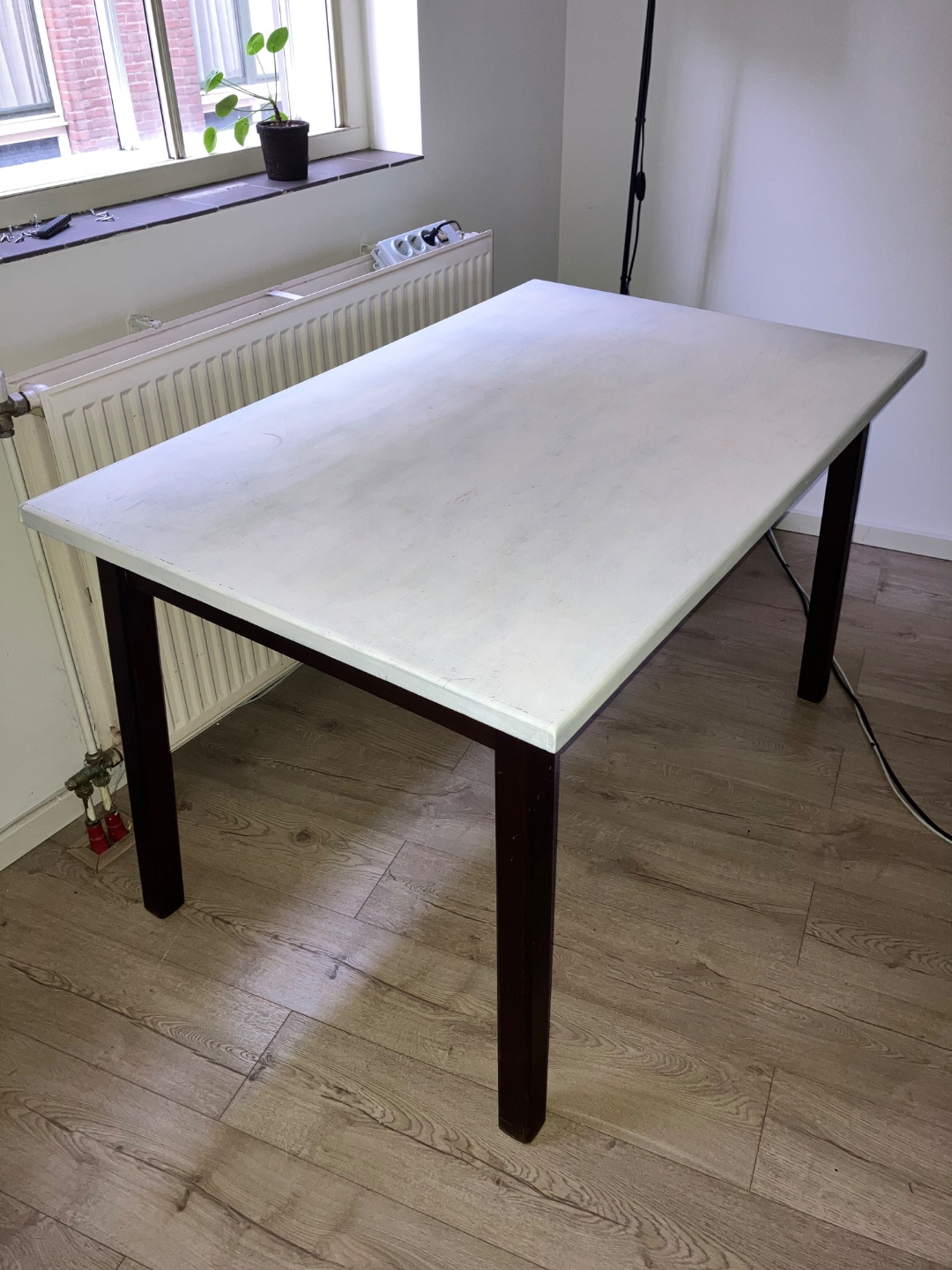 Wooden table 123x80 cm, top painted white. Legs are screwed off. 
Nees to go today or tomorrow 
Please DM