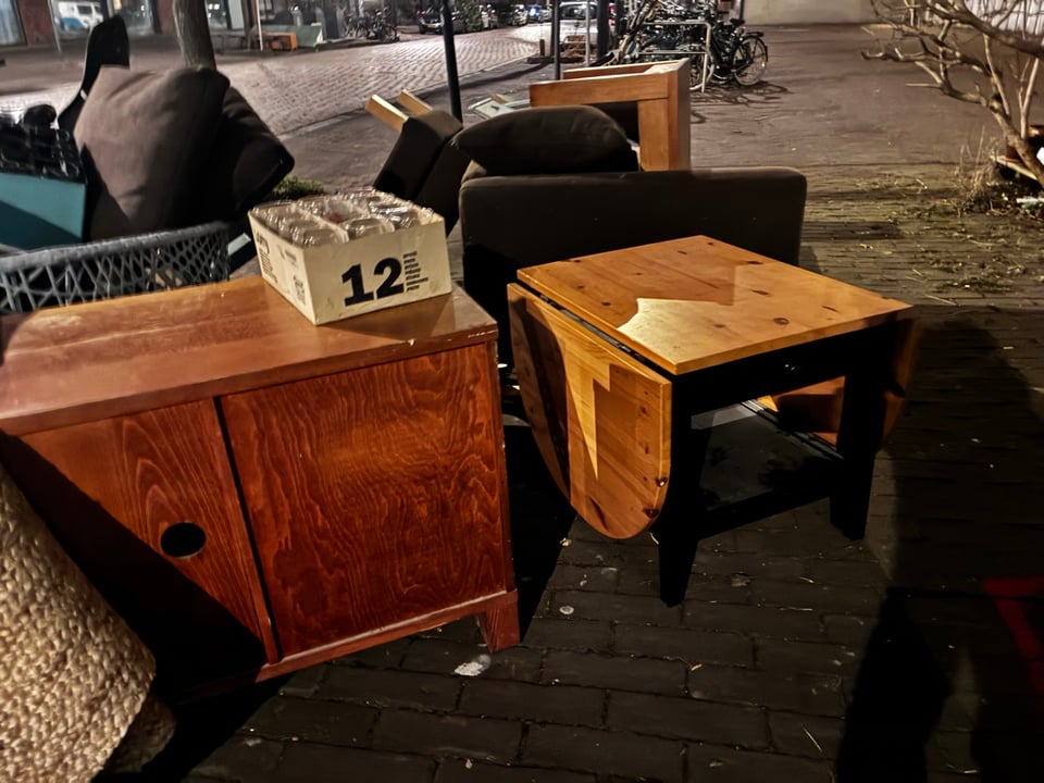 Lots of things, coffee tables, sofas etc