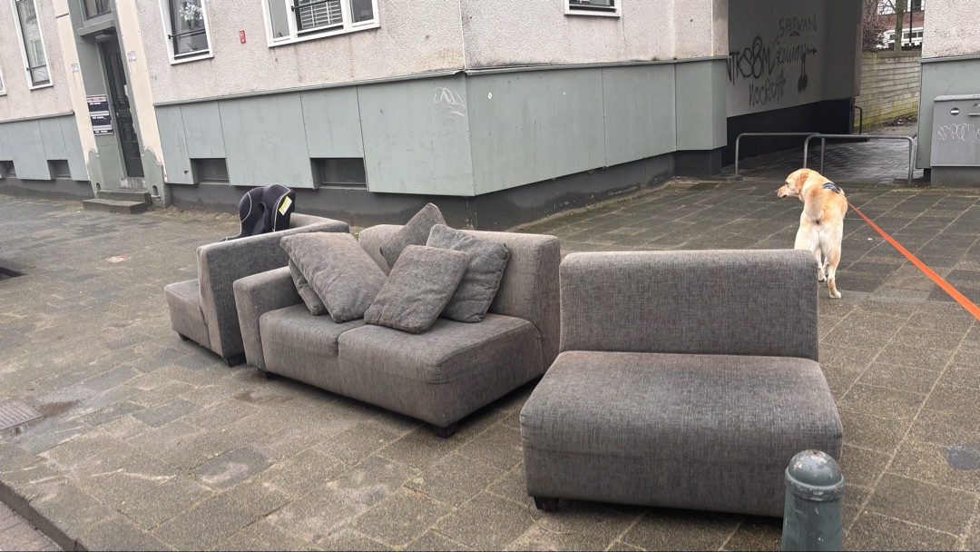 couch in good condition