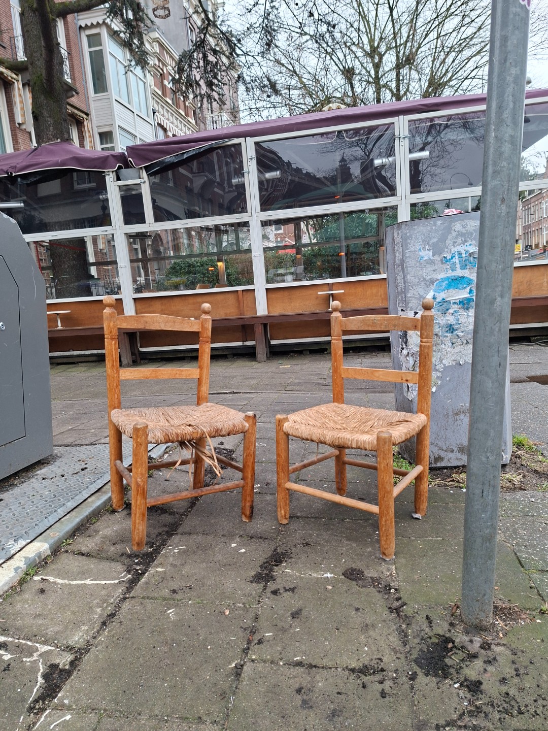 2 kinderstoeltjes (opknapprojectje)