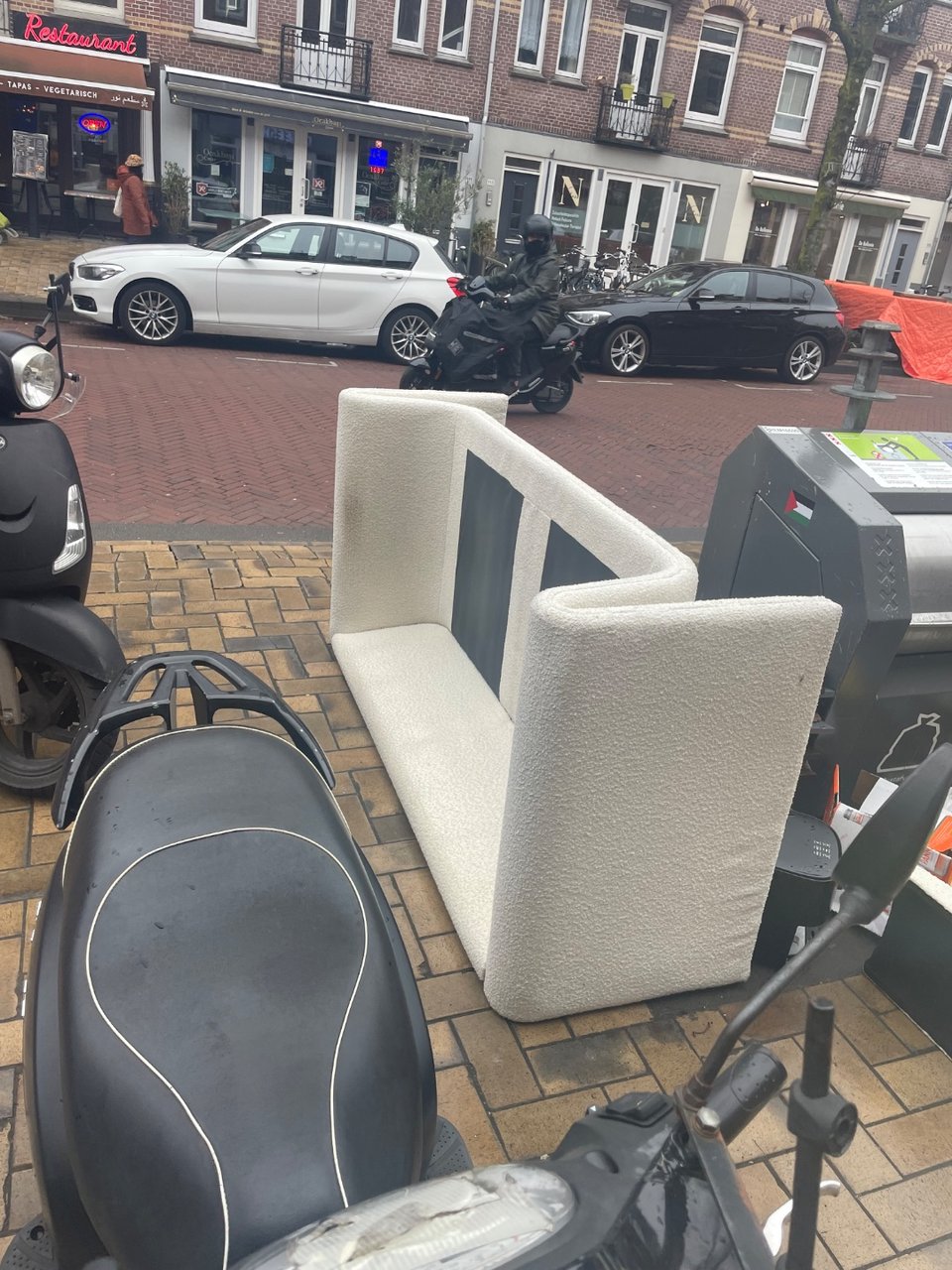 Bank met kussens