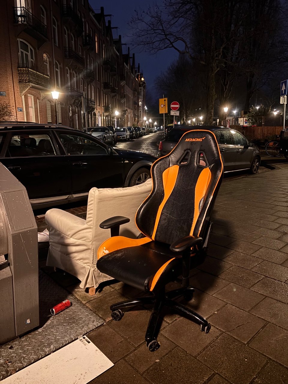 Gaming chair (some damage, but overall good condition) and two armchairs