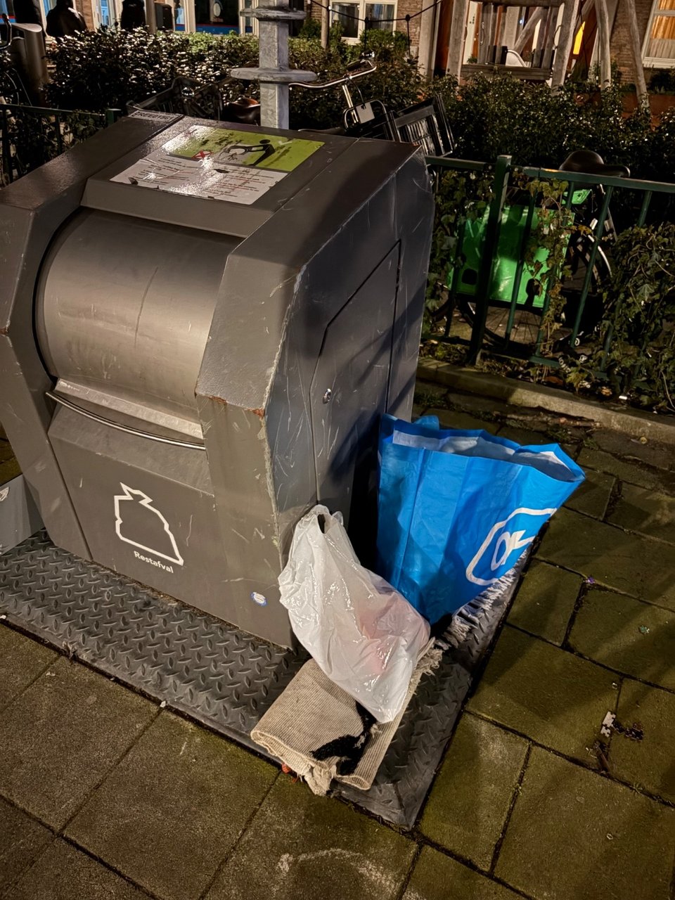 Glasses, teapot, winecooler etc