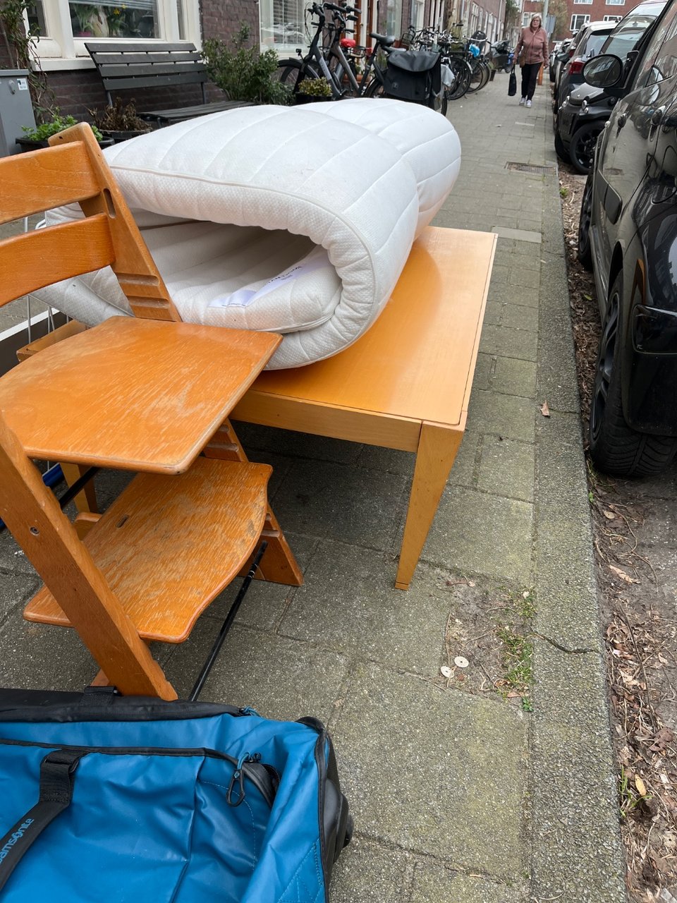 tripptrapp kinderstoel
designtafel 
nieuwe topper sultan