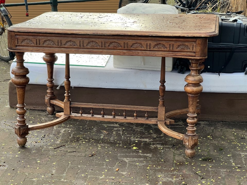 Antieke Mechelse tafel