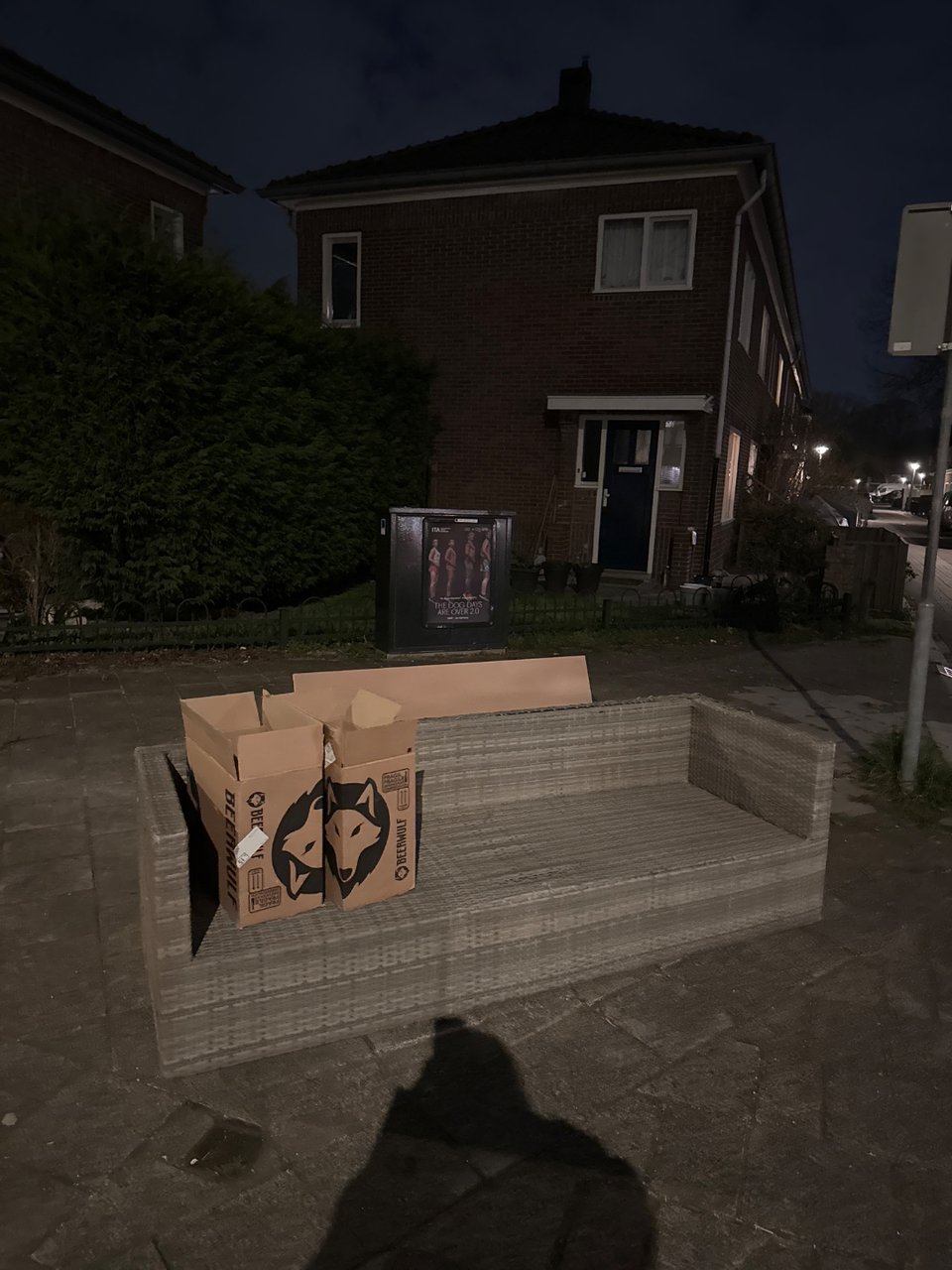 Garden bench, in good condition!