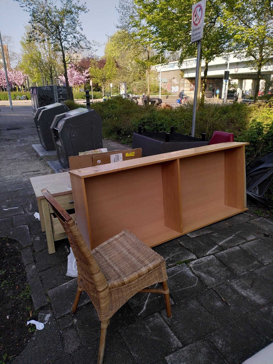 random furniture, bookshelves are with the pile (see photo 2)