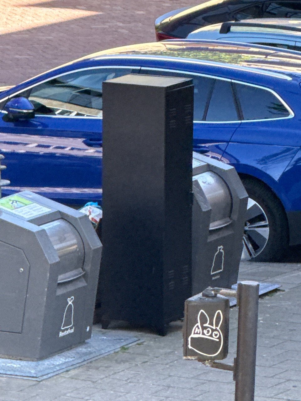 Zwarte lockerkast - goede staat