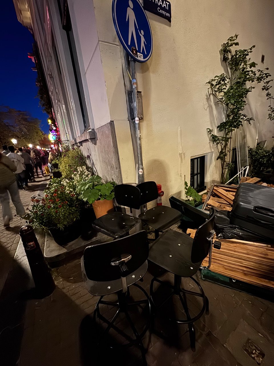 4 vintage bar chairs, we are moving and don’t need them anymore :)