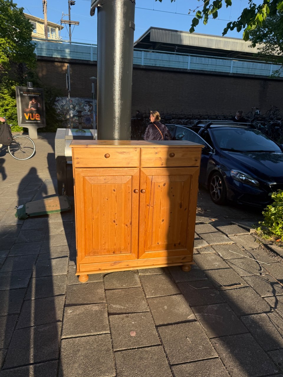 mooie kast, mist alleen een magneetje aan 1 kant
