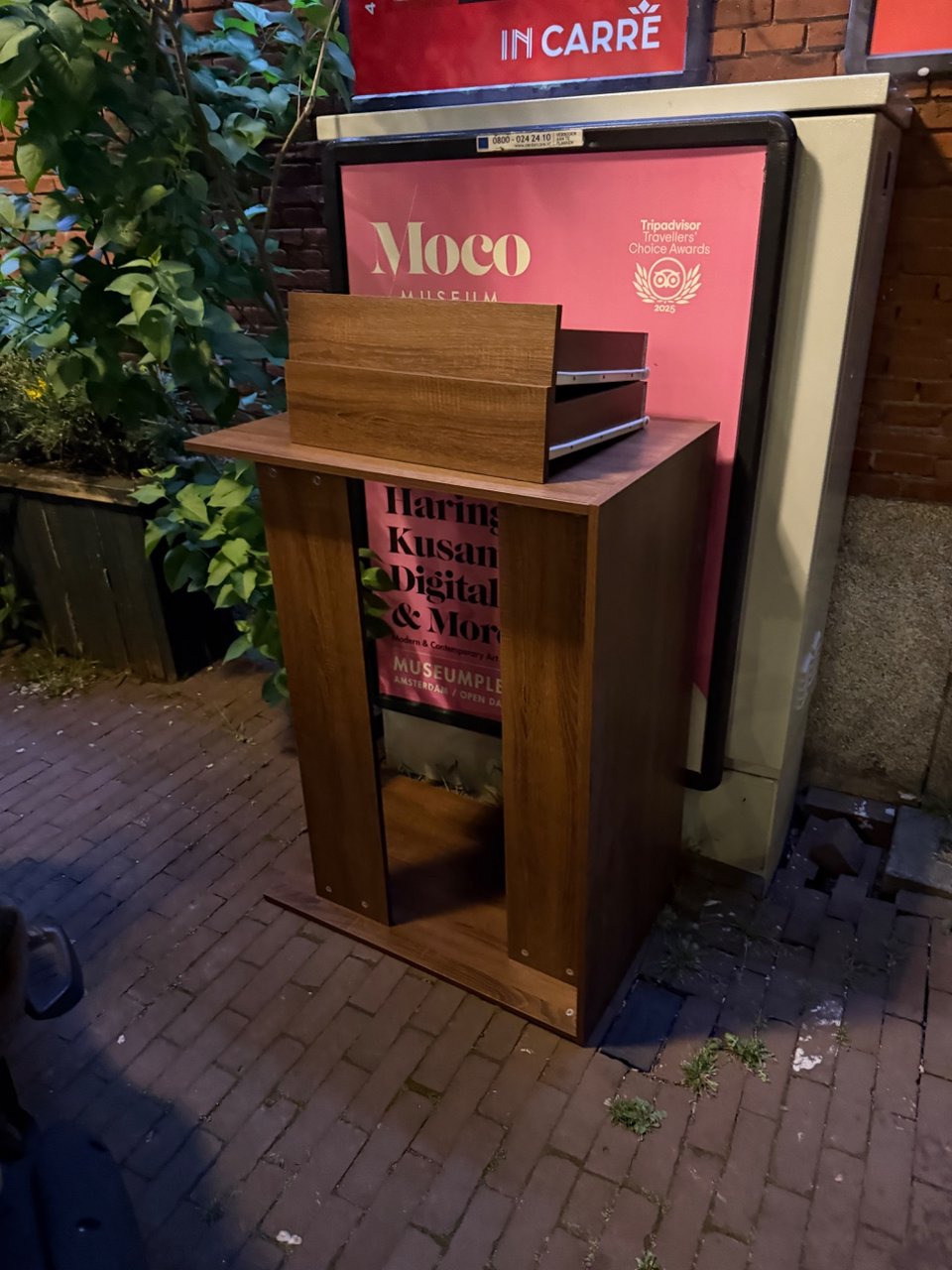 Desk wood