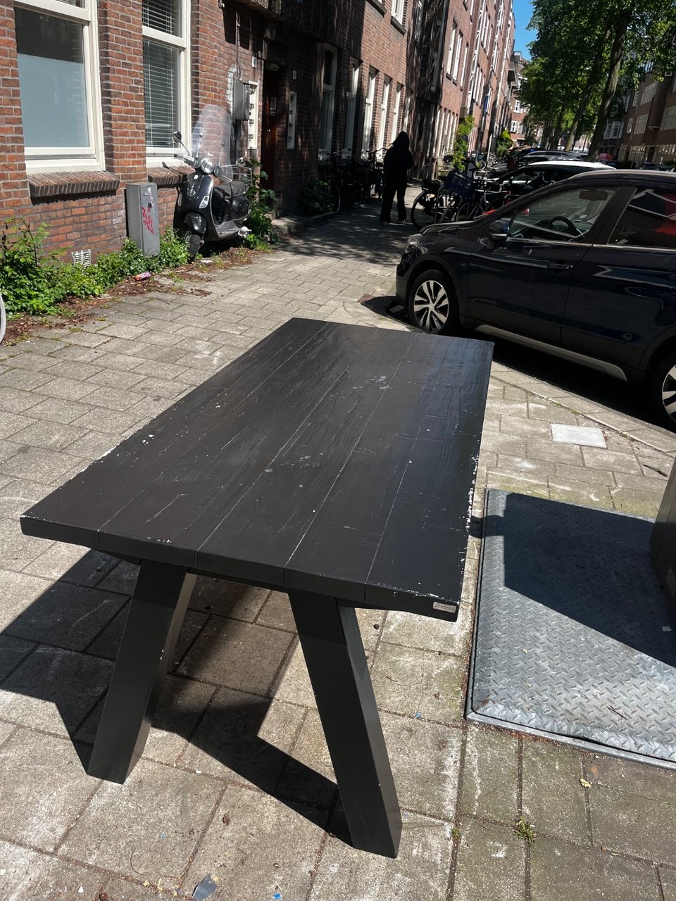 Black table (appr 2 m in length)