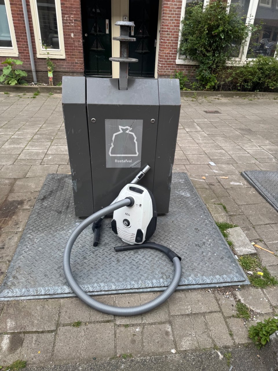 Vacuum cleaner! Still working!