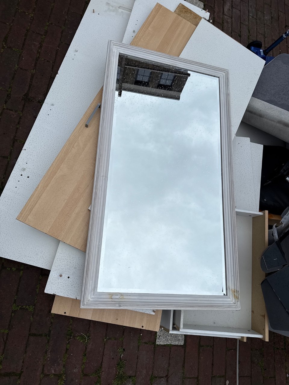 Large mirror. Room screen. LCD monitor